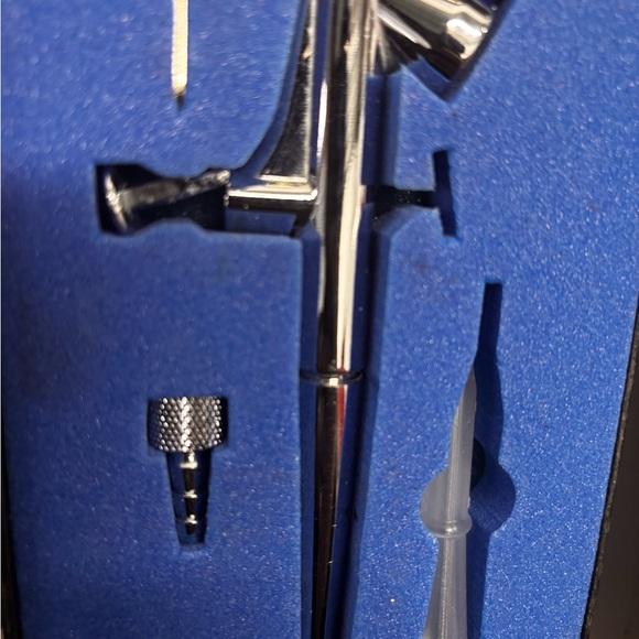 Magic Black Cell Phone Accessory Box - Picture 6 of 8